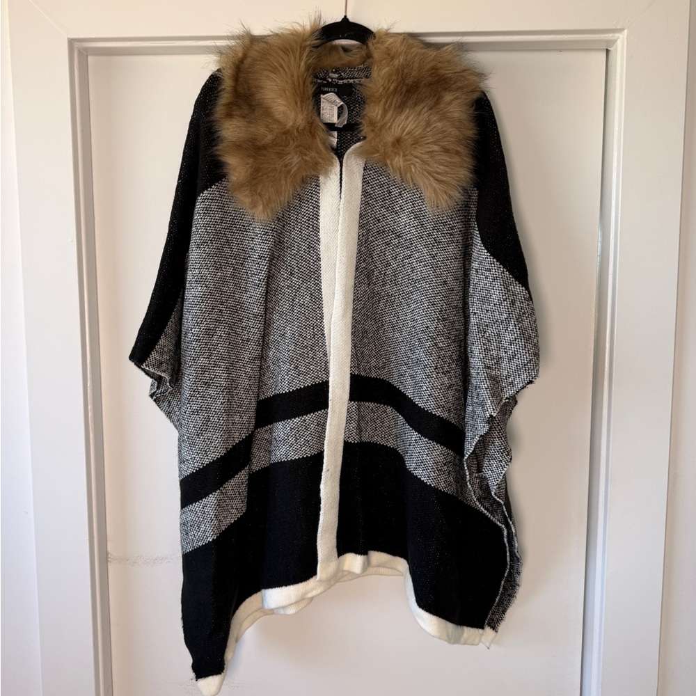 Forever 21 Black and White Poncho with Faux Fur Trim